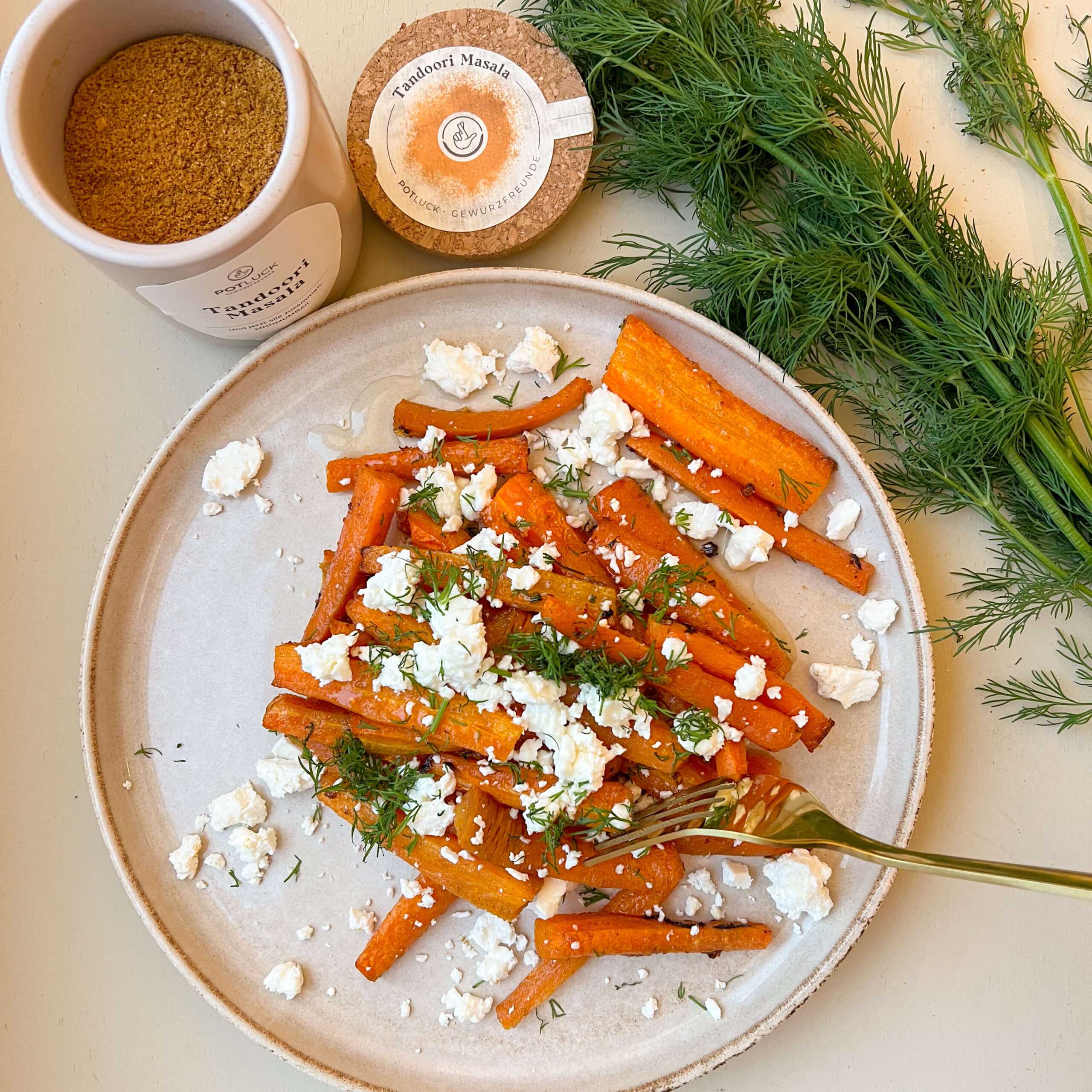 Karamellisierte Karotten mit Feta & Dill-Bild